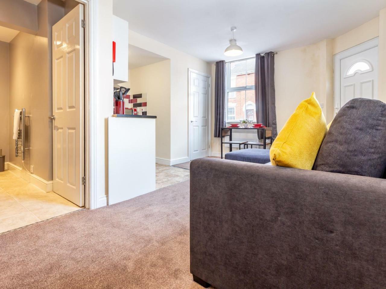 Northfield Street, Worcester City Centre - Guest Homes 외부 사진