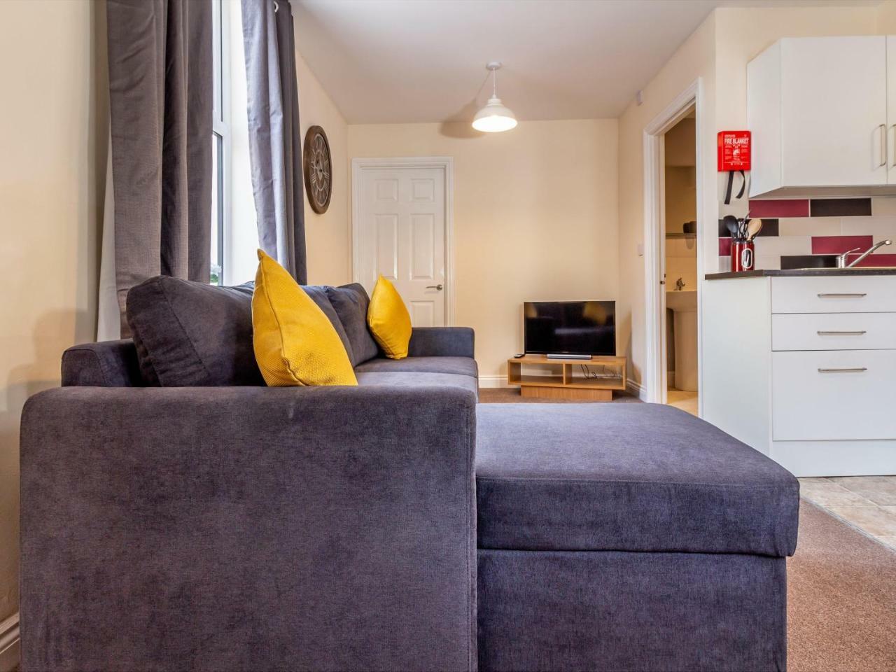 Northfield Street, Worcester City Centre - Guest Homes 외부 사진