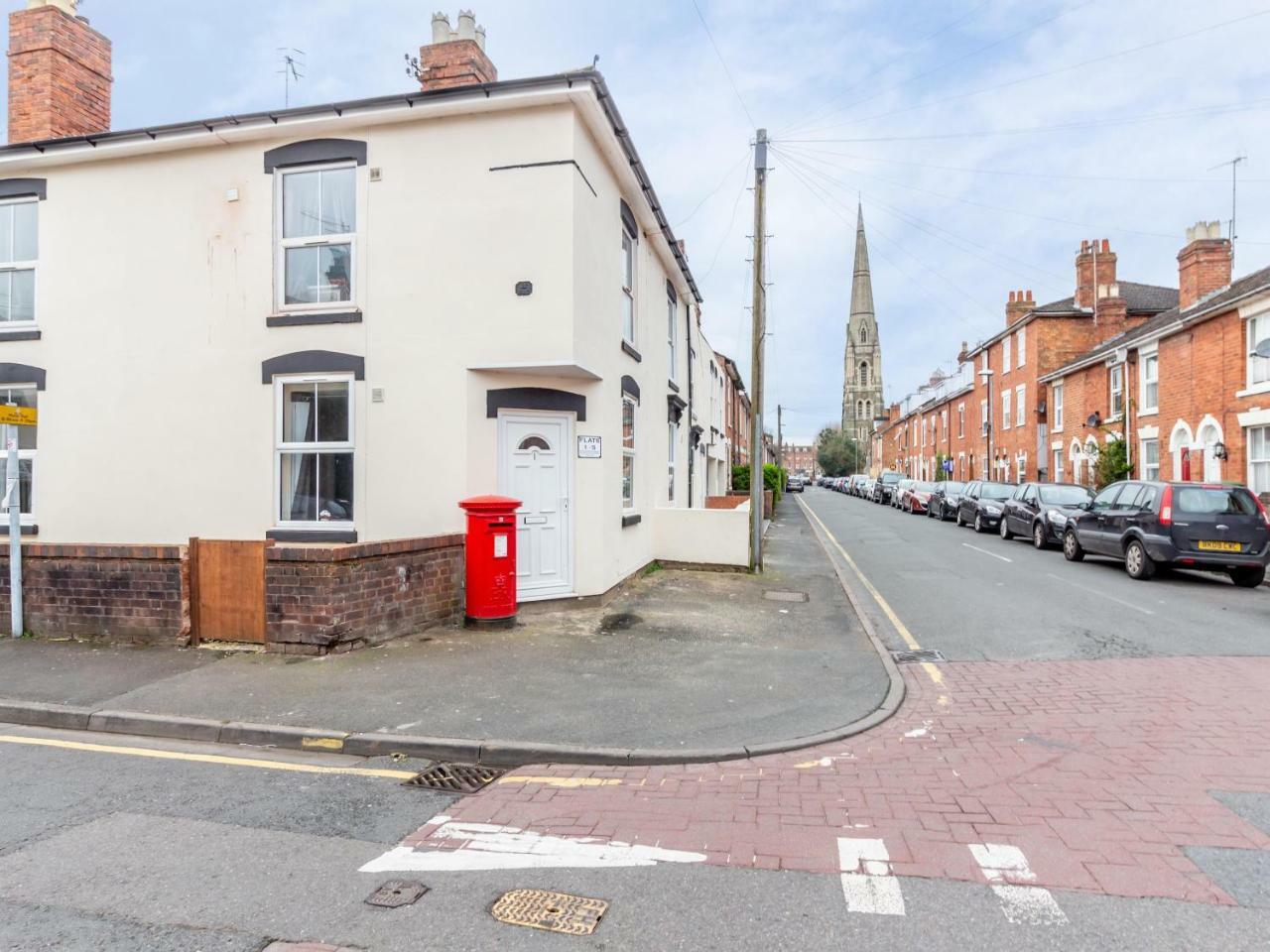 Northfield Street, Worcester City Centre - Guest Homes 외부 사진