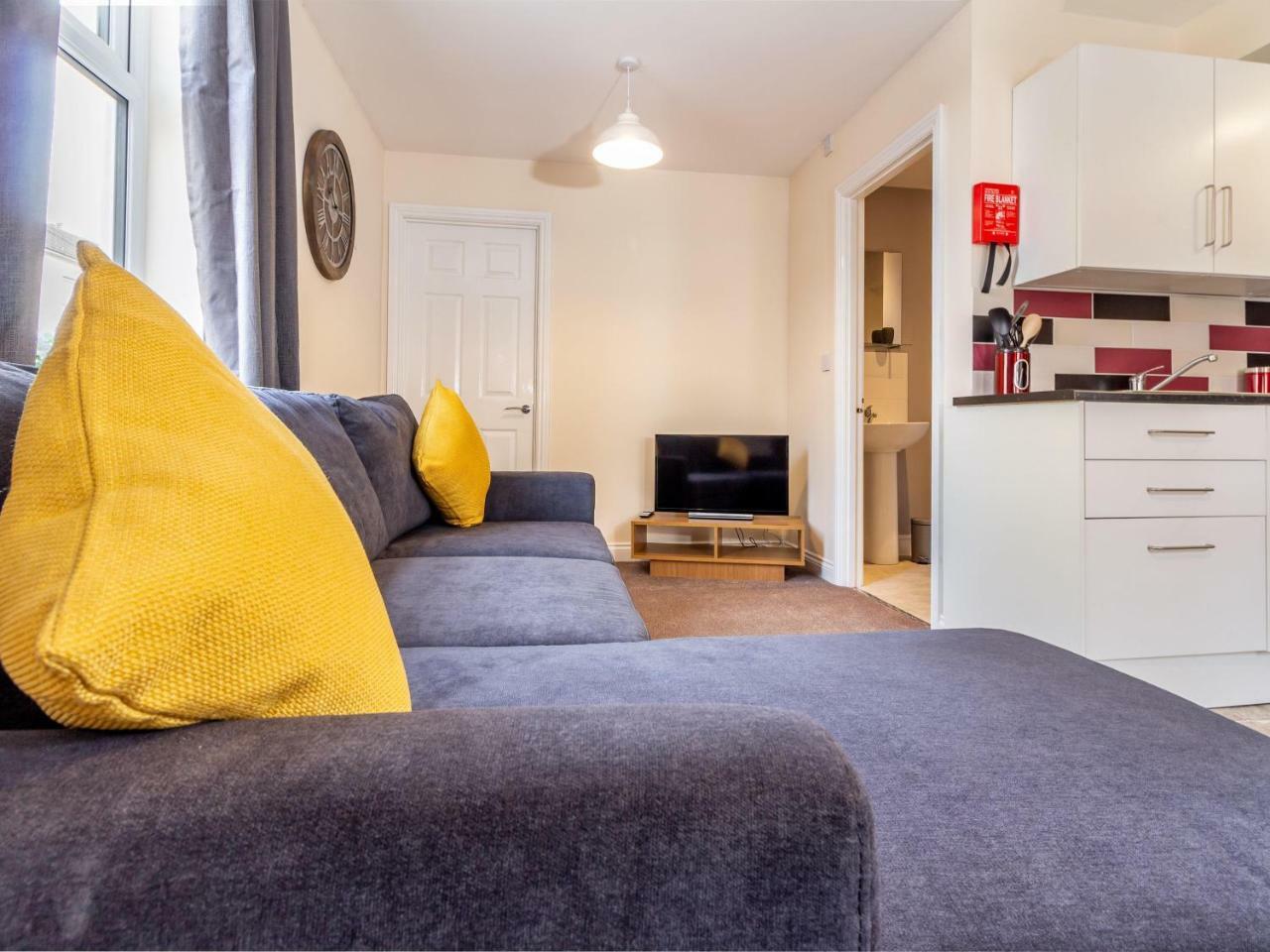 Northfield Street, Worcester City Centre - Guest Homes 외부 사진
